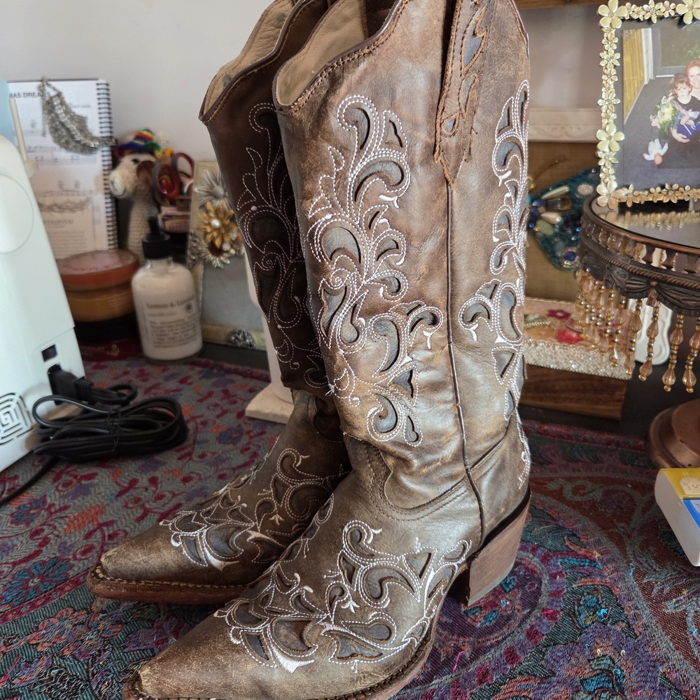JB Dillon Embroidered Brown Western Boots